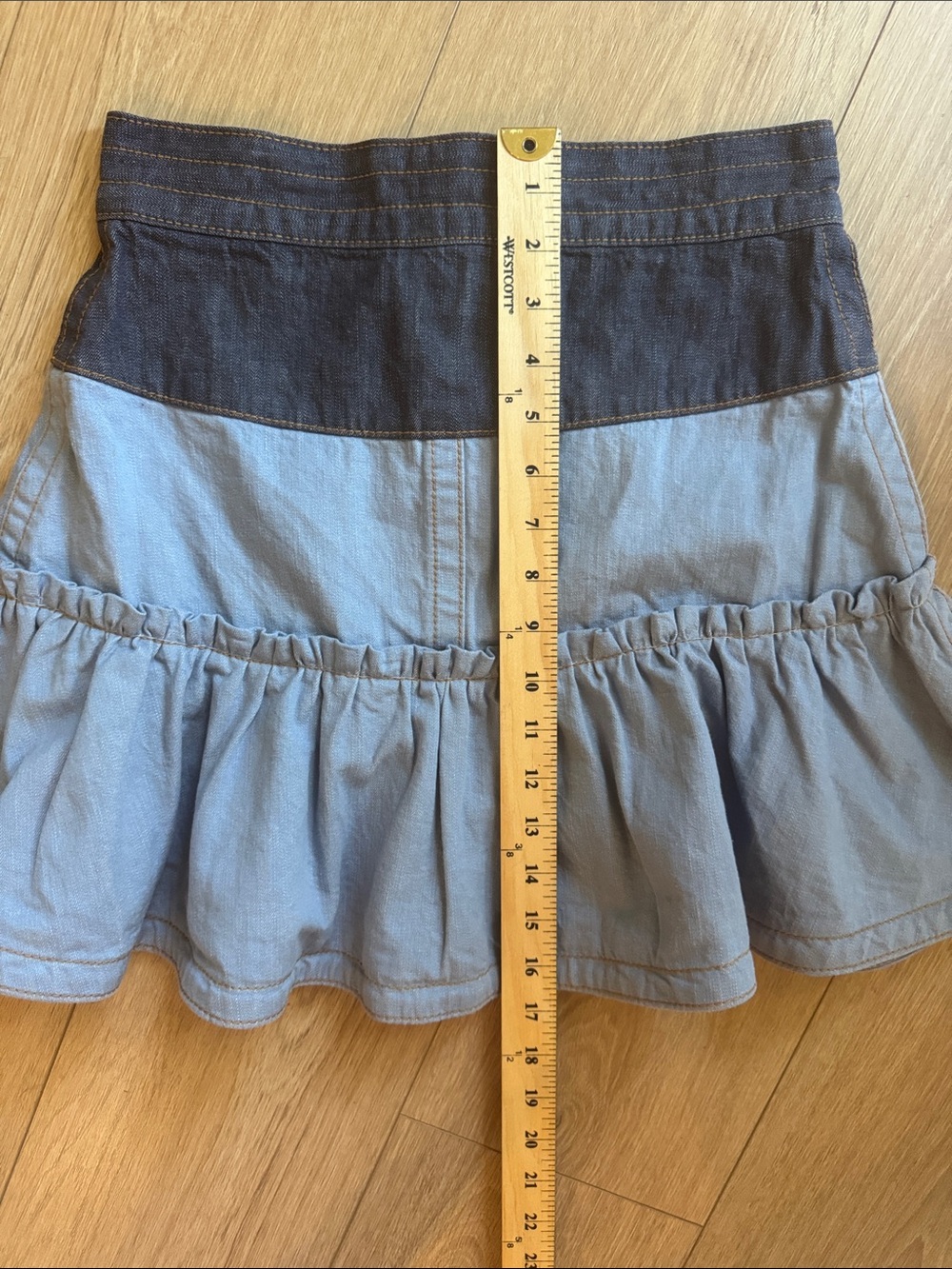 Marc Jacobs Color Warp Two Tone Denim Mini Skirt Blue Size 25 (US 2) - Picture 16 of 16